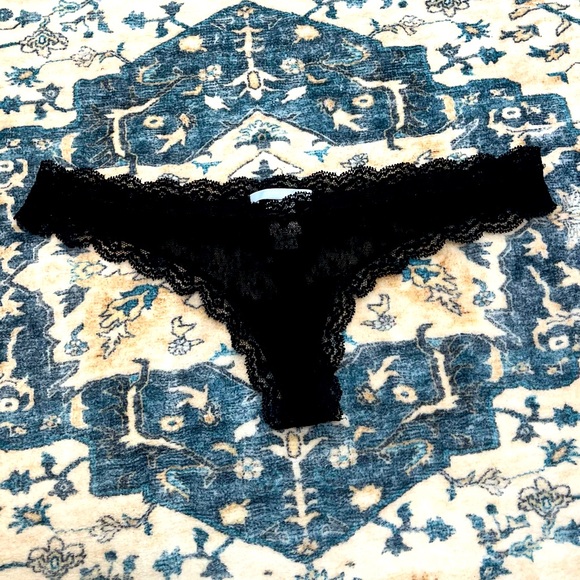 Eberjey Other - Eberjey Women’s Small-Medium Black Lace Thong